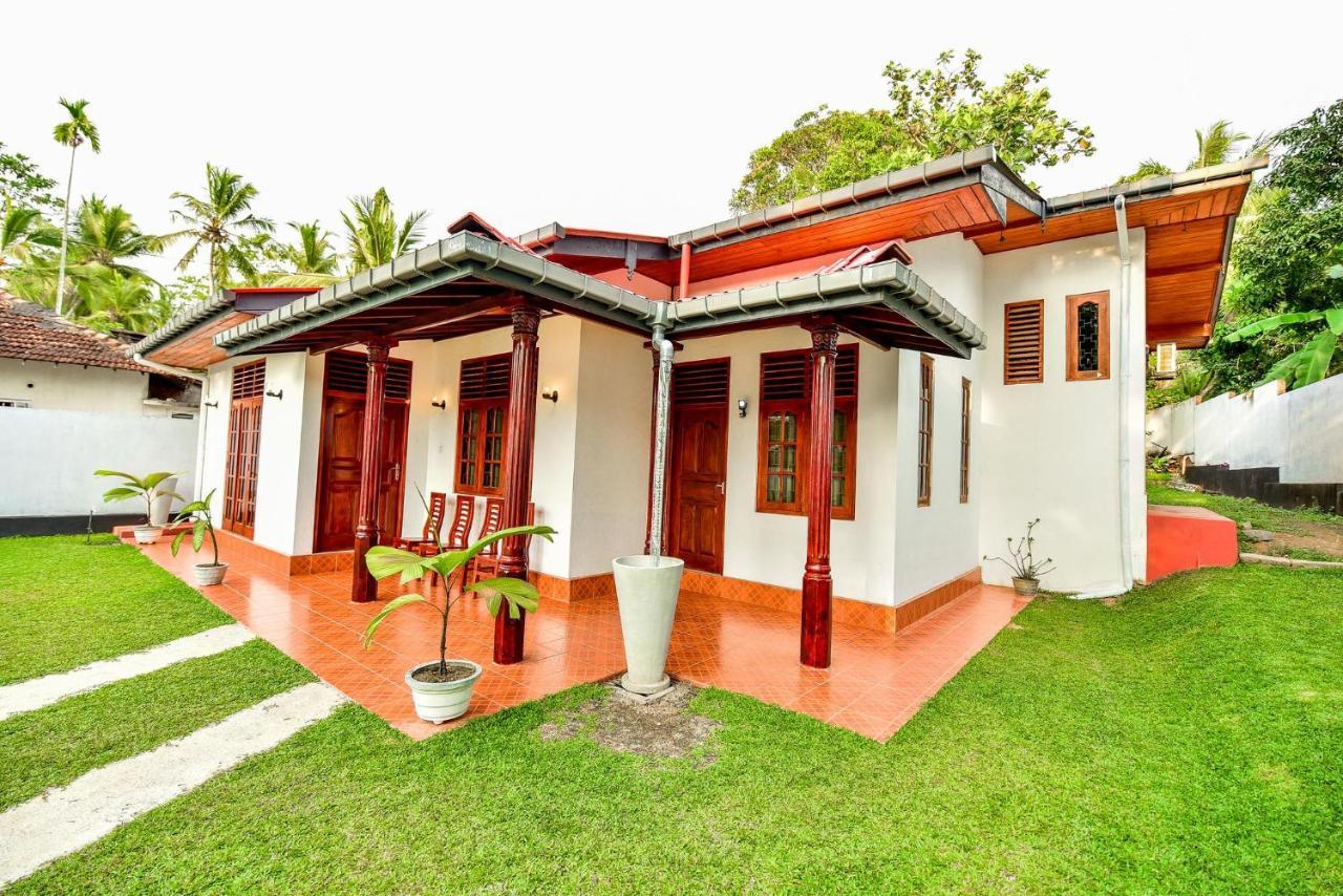 The Senu Grand Villa ฮิกคาดูวา ภายนอก รูปภาพ